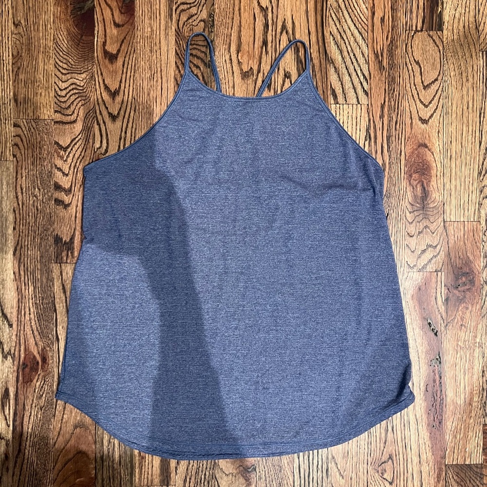 Lululemon halter neck athletic tank - size 8